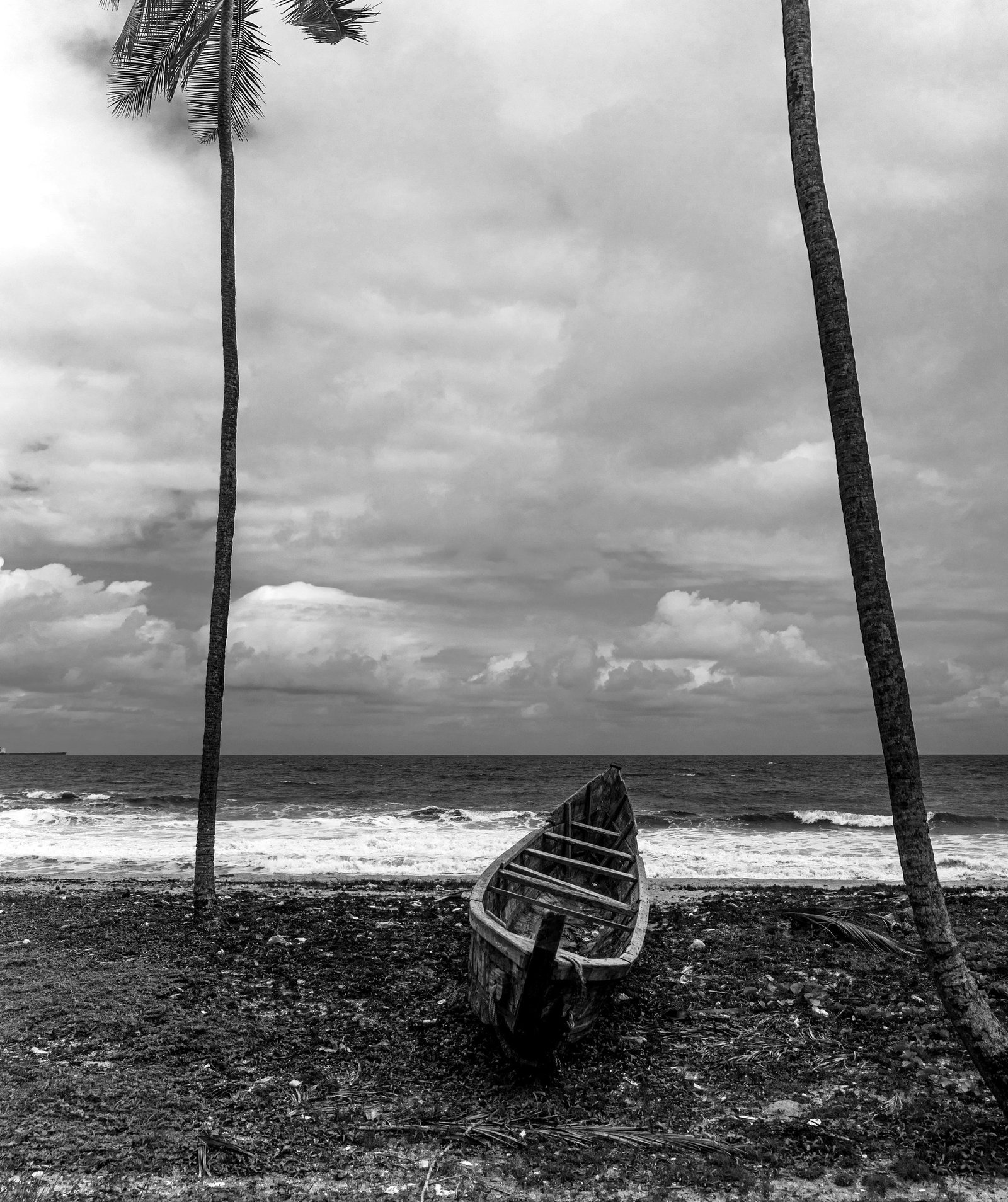 La pirogue échouée